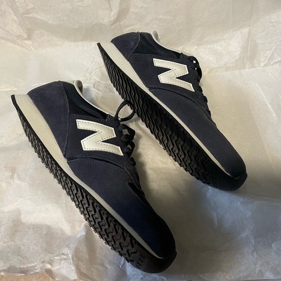 New Balance 420 - Brand New! - Picture 4 of 8